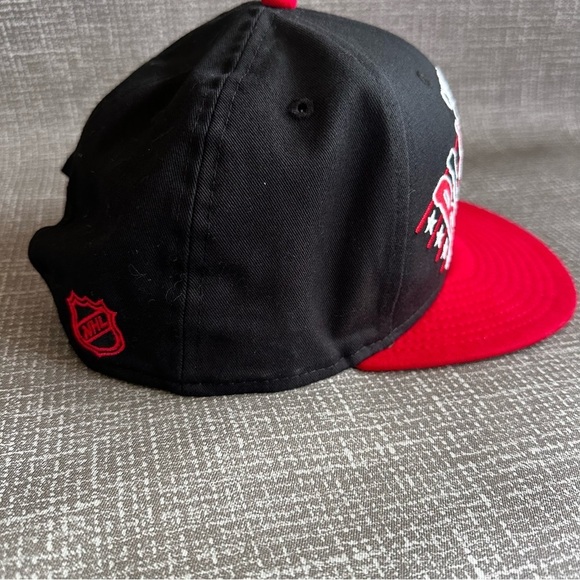 Chicago Blackhawks NFL Cap OS - Picture 6 of 13